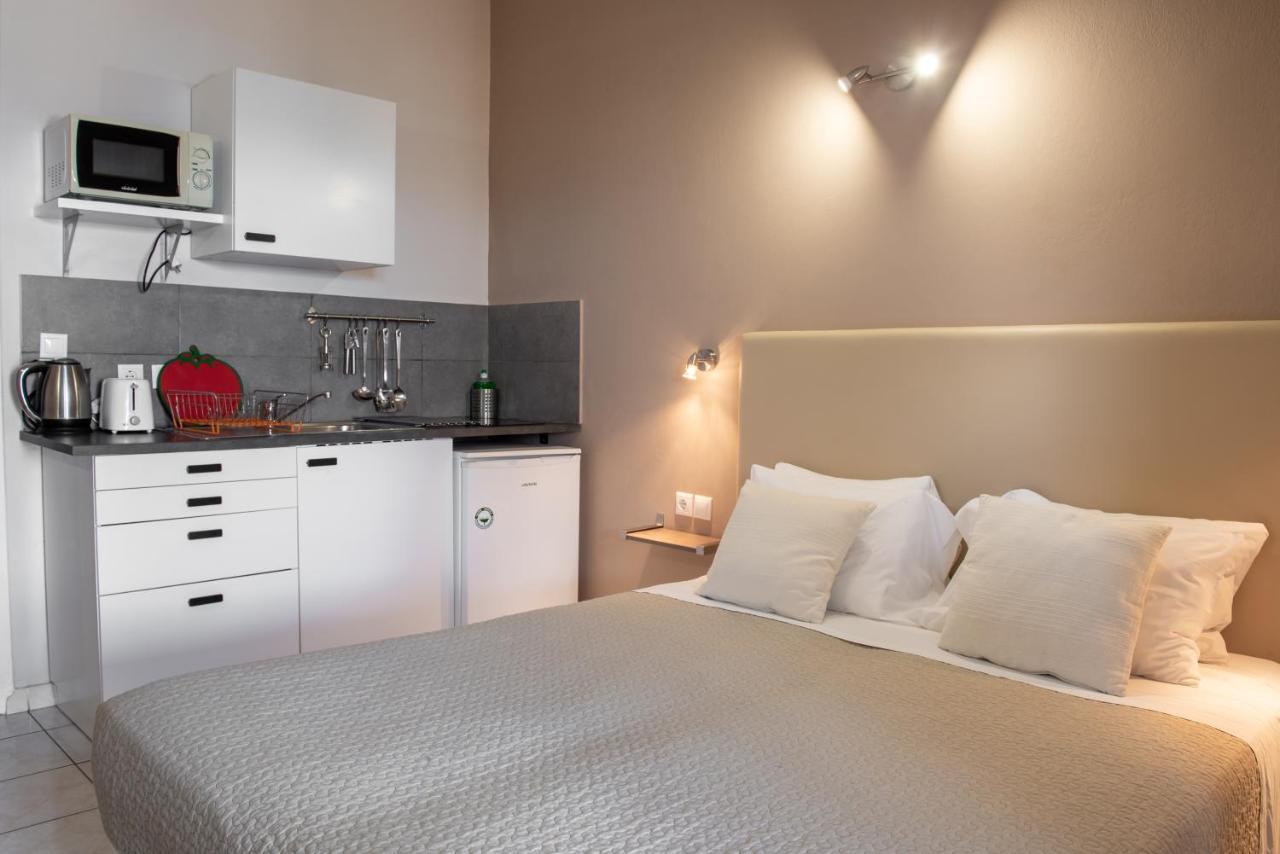 Galini Beach Studios And Penthouse Mesongi Luaran gambar
