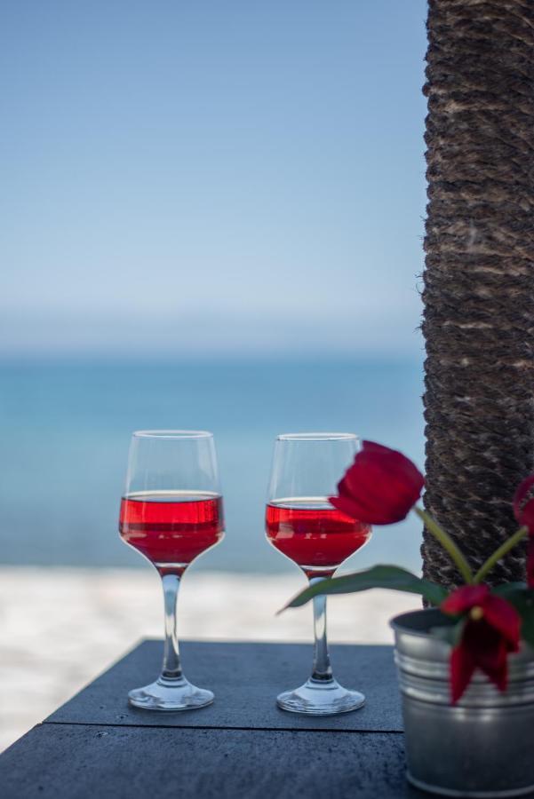 Galini Beach Studios And Penthouse Mesongi Luaran gambar